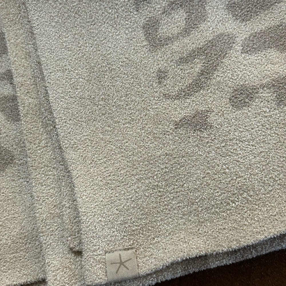 Barefoot Dreams cozy chic lite leopard print throw NWOT